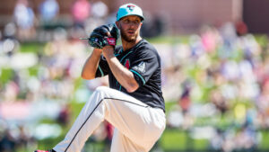 Diamondbacks' Merrill Kelly shooting for August return from IL