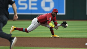Diamondbacks reinstate SS Geraldo Perdomo from injured list