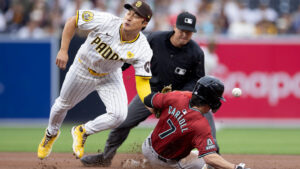 Diamondbacks' Corbin Carroll records 3 hits, scores go-ahead run in win over Padres