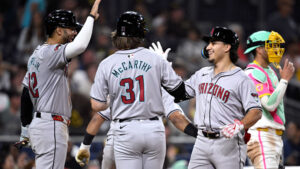 D-backs' comeback attempt vs. Padres comes up short after clutch home runs in 9th