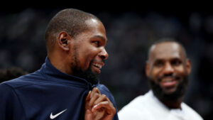 Kevin Durant back practicing for Team USA in London