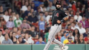 Diamondbacks' Luis Guillorme lays out for play of the year contender vs. Red Sox