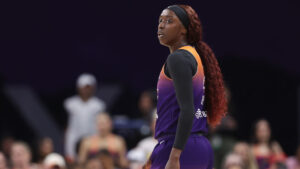 Kahleah Copper scores 29 in her return to Chicago as Mercury beat the Sky