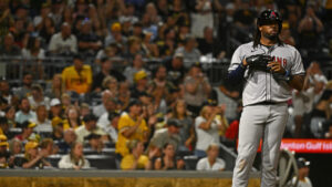 Diamondbacks squander key chance after rain delay in loss to Pirates