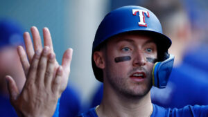 Diamondbacks claim catcher Andrew Knizner, assign him to minors