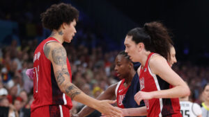 Breanna Stewart drop 26 as USA Basketball beats Belgium to make Olympic quarters