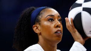 Phoenix Mercury sign forward Monique Billings through rest of season