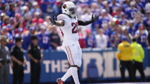Arizona Cardinals' DeeJay Dallas on kick return touchdown: 'It was all a blur'