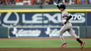 Lead-off Pavin Smith: D-backs shake up lineup with no Corbin Carroll, Christian Walker at Brewers