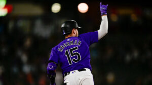 Diamondbacks bullpen falters again in walk-off loss to Rockies
