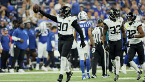 Cardinals add vet Angelo Blackson to practice squad roster, release Tyler Manoa