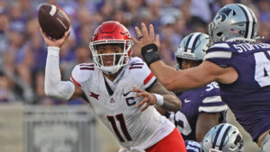 AP college football rankings: Arizona falls out of top 25, ASU gets votes