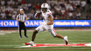 Arizona's Tetairoa McMillan dubbed Big 12 Offensive Player of the Week after electric opener