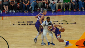 Suns get 'closer to a complete game' in win over Mavericks
