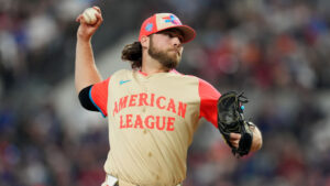 Diamondbacks to sign Cy Young-winning RHP Corbin Burnes
