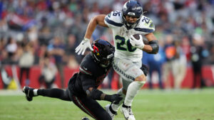 Cardinals riding line of good, bad team after 2nd loss to Seahawks