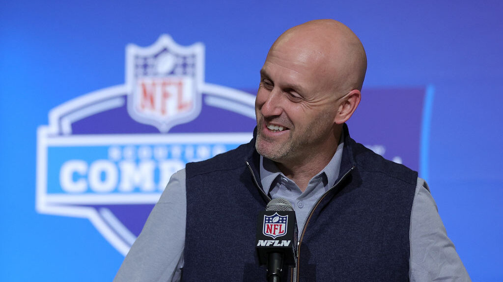 A latest NFL mock draft has the Cardinals trading down in the first round....