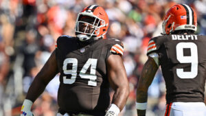 Cardinals signing former Browns DT Dalvin Tomlinson