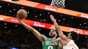 Suns outmatched by Celtics in loss on road