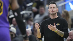 Lakers' J.J. Redick on Suns: 'If you don't play hard ... you're going to get exposed'