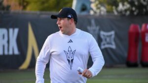 Arizona State lands commitment from 3-star 2026 EDGE Julian Hugo