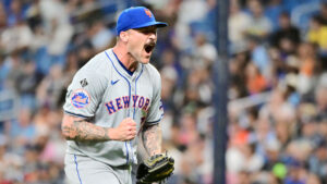 Diamondbacks sign reliever Sean Reid-Foley to minor league deal