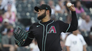 Eduardo Rodriguez giving Diamondbacks promising production, offense pummels White Sox