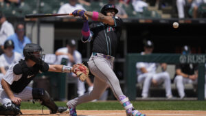 Hazen: You win with superstars like Ketel Marte, D-backs not blind to 'imperfect clubhouse'