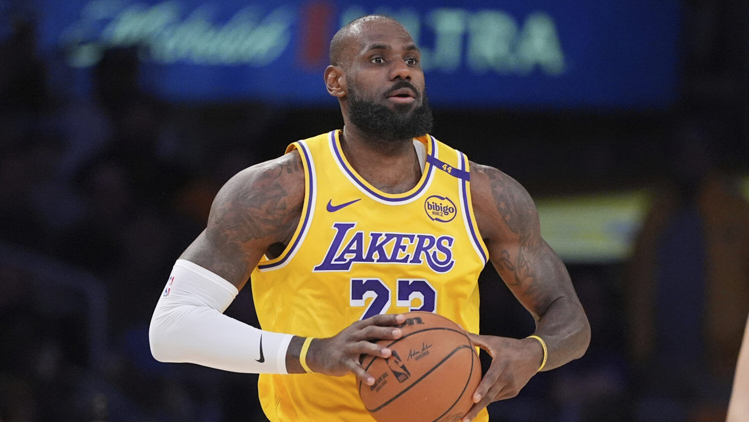 LeBron James opts in to $52.6M option with Lakers