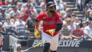 1B Carlos Santana agrees to sign with Diamondbacks