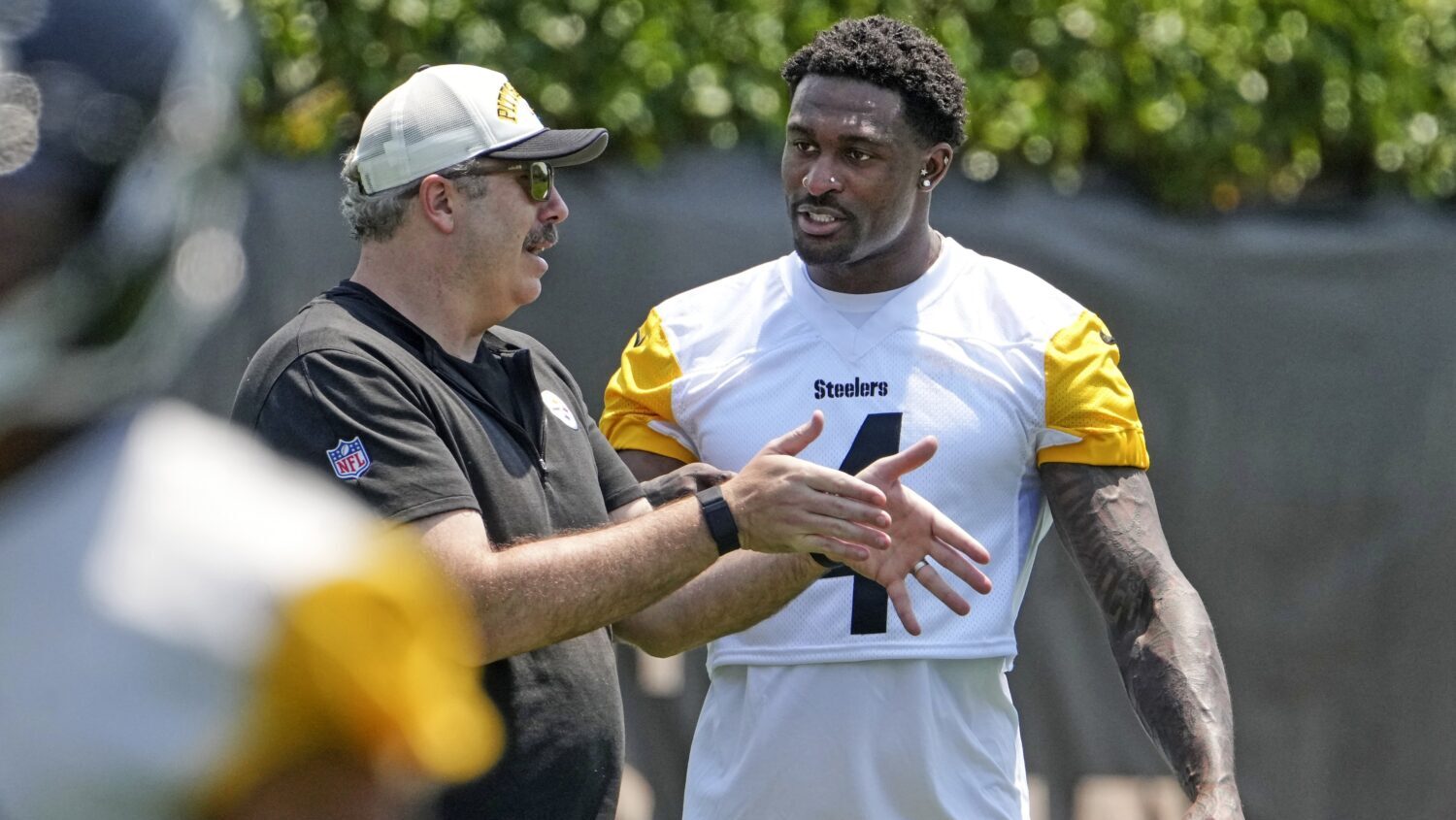 Cardinals head-coaching candidates: Steelers OC Arthur Smith requested for interview Cardinals head-coaching candidates: Steelers OC Arthur Smith requested for interview