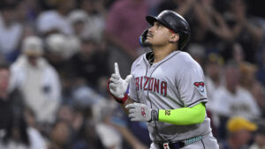 Diamondbacks trade Josh Naylor to Seattle Mariners for 2 pitching prospects