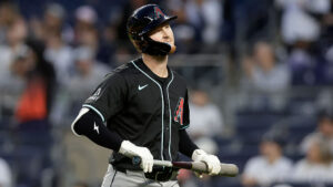 Diamondbacks place Pavin Smith on IL, select Tristin English