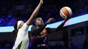 Kahleah Copper scores 33 points in Mercury loss to Wings