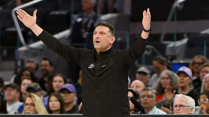 Phoenix Mercury let early lead slip in loss to streaking New York Liberty