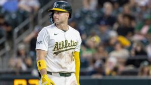 Diamondbacks sign veteran 1B/OF Seth Brown to minor league deal