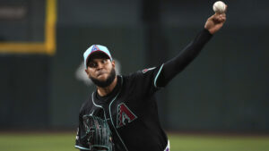 Royals crush Eduardo Rodriguez, Diamondbacks on 4th of July