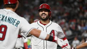 Diamondbacks' Eugenio Suarez named NL Player of the Week