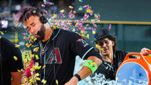 Lourdes Gurriel Jr. caps back-and-forth thriller with walk-off double vs. Rockies