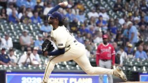 Diamondbacks offseason needs: What does the starting pitcher trade market look like?