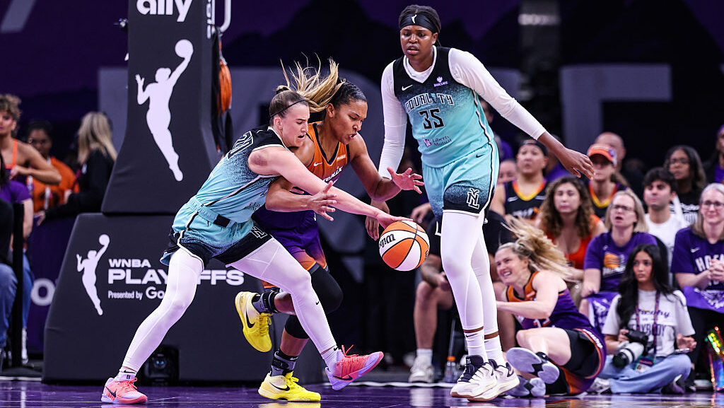 New York Liberty v Phoenix Mercury - Game One...