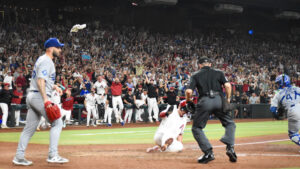 Geraldo Perdomo walks-off Dodgers, Diamondbacks 1 game back of playoff spot
