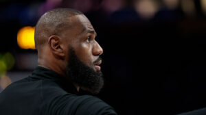 LeBron James wears son's Arizona Wildcats jersey to Los Angeles Lakers game