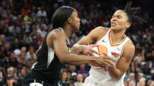 Alyssa Thomas, Mercury falter late in Game 1 loss to Aces in WNBA Finals