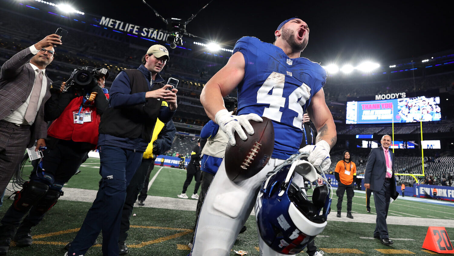 Cam Skattebo FaceTime Kenny Dillingham three TDs Eagles Giants TNF...