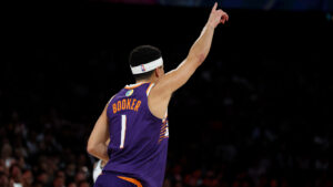 Yahoo Sports: Phoenix Suns' projected starting 5 below average at most positions