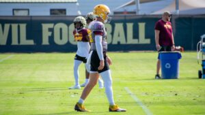 Sam Leavitt's foot injury led to fan and reporter 'ghost-chasing.' Kenny Dillingham loves it