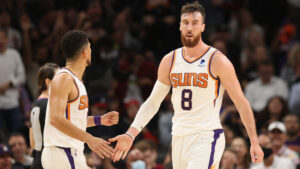 Former Suns center Frank Kaminsky joins Valley Suns as broadcast analyst