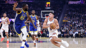 Suns get back to struggle of early deficits in loss to Warriors