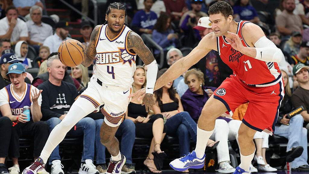 Jalen Green #4 of the Phoenix Suns drives the ball against Brook Lopez #11 of the LA Clippers durin...